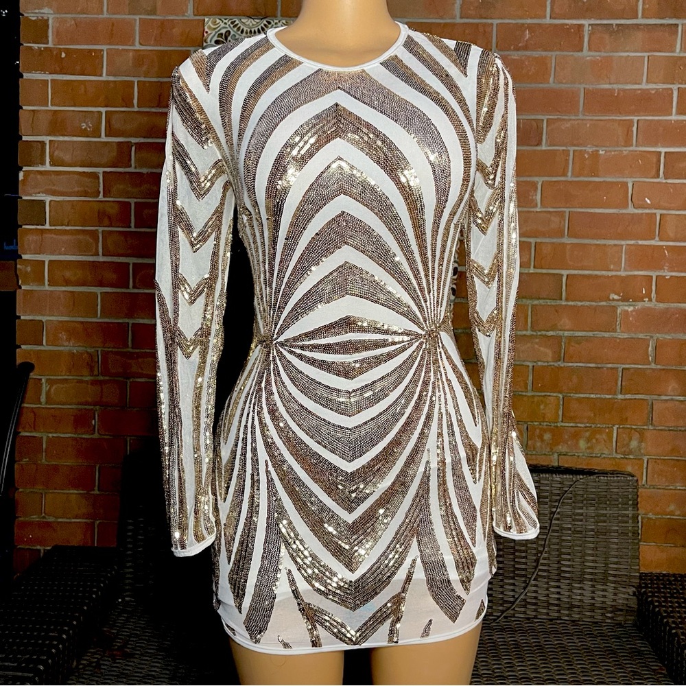 WHITE/GOLD LONG SLEEVE MINI DRESS